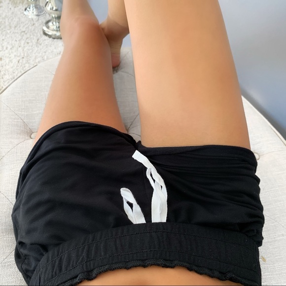 mysisterskloset Pants - LAST➖CUDDLES in Black